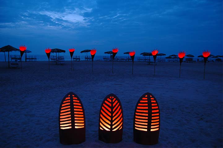 Setting suns